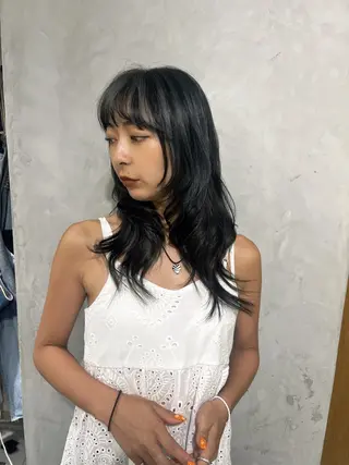 ロング カラー 🦮shiori アイドルオタク🦮のヘアスタイル