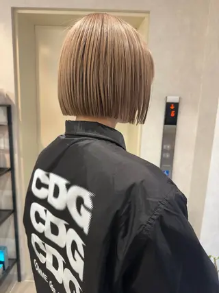 ショート カラー broocH 清水 駿【デザインカラー】のヘアスタイル