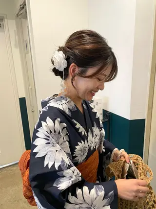 セミロング ヘアアレンジ mizu🐾 hair braceのヘアスタイル