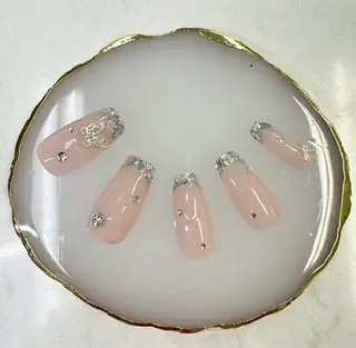 ネイル Queeens nailのネイルデザイン