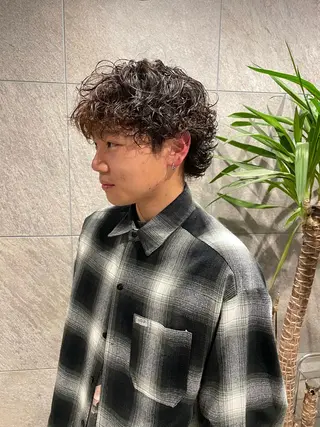 パーマ メンズカット　文山 翔世のヘアスタイル