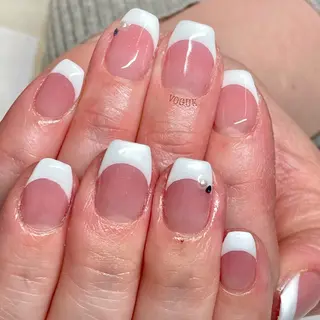 ネイル VOGUE ×SWANのネイルデザイン