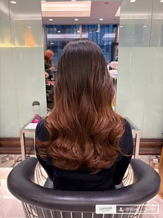 セミロング パーマ 韓国っぽ透け感カラー マンツーマン🫧なおのヘアスタイル