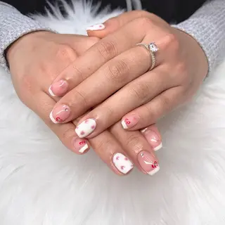 ショート Private xinhnailsのネイルデザイン