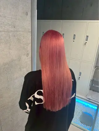 ロング カラー 🌈推し活ハイトーン 💫荒川結星のヘアスタイル