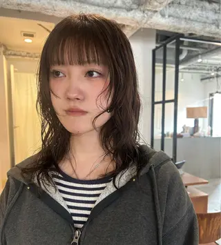 セミロング カラー パーマ 🎀suzuna 透明感colorのヘアスタイル