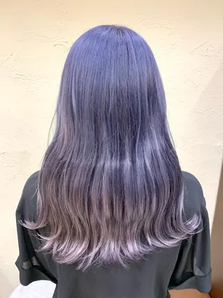 ロング ブリーチ🌈ハイトー ンカラー ✨アニカ✨のヘアスタイル