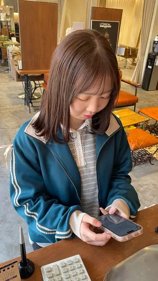 ミディアム カラー { door } Kawasakiのヘアスタイル