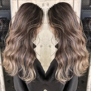 ロング カラー パーマ ヘアアレンジ キッズ ネイル マツエク・マツパ 韓国風×透明感カラー 髪質改善オタベシンヤのヘアスタイル