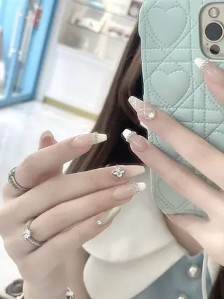 カラー AIN Nailのネイルデザイン