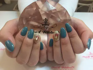 ネイル ネイルリボン 受付スタッフのネイルデザイン