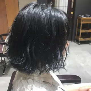 ミディアム 緑川 瑞穂のヘアスタイル