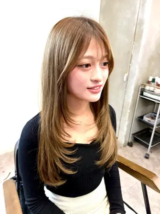 セミロング カラー 色気レイヤー& ショートはお任せ🌟のヘアスタイル