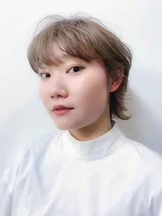 ショート カラー mayu🤍 透明感カラーのヘアスタイル