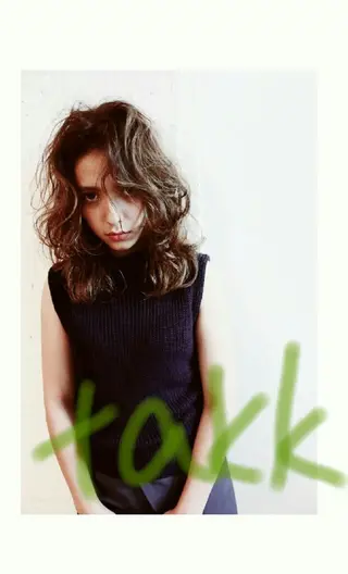 ミディアム パーマ カラー takk design labのヘアスタイル