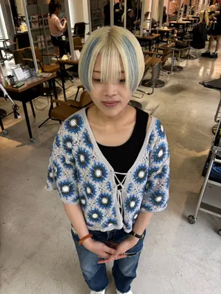 ショート カラー 元地雷系美容師🫶 RYUSEI🐈‍⬛のヘアスタイル