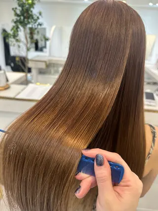 ロング Emuest心斎橋 SAKIのヘアスタイル