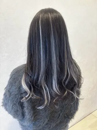 ロング カラー 福冨 由梛のヘアスタイル
