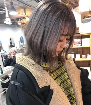 ミディアム カラー Pia ツボイ ケイタのヘアスタイル