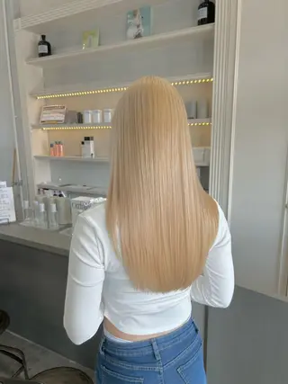 ロング カラー 髪質改善×ハイトーン レイヤー天神美容室のヘアスタイル