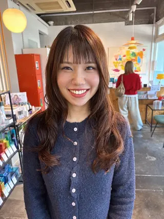 ロング shiho/レイヤー /透明感カラーのヘアスタイル