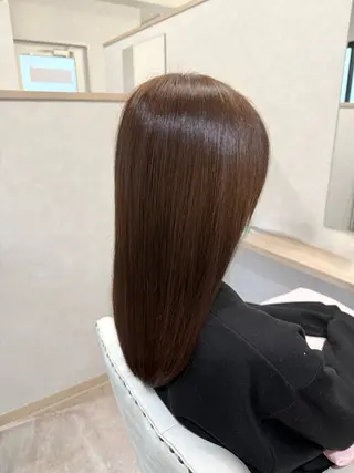 セミロング 炭屋 波音のヘアスタイル