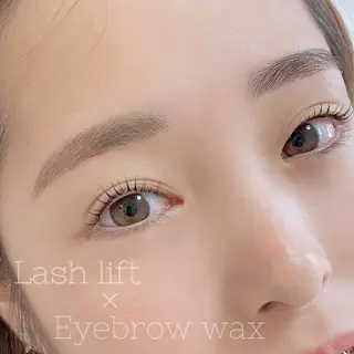 アイブロウ WHITE EYE makiの眉毛・アイブロウイメージ