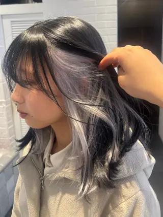 セミロング カラー レイヤー sala 推しカラー職人🎀のヘアスタイル