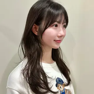 セミロング 🌹ハッシュカット、 レイヤー韓国ヘア🌹のヘアスタイル