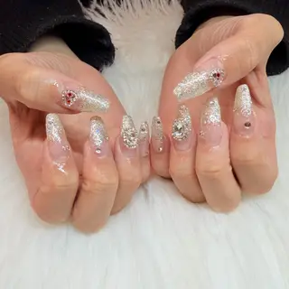 セミロング HANA うるののネイルデザイン