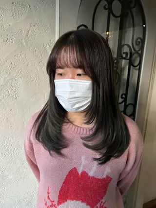 セミロング カラー ﾖｼﾀﾞ ﾕｶのヘアスタイル