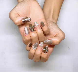 ネイル VIERU 🌈🎀💖のネイルデザイン