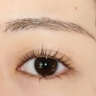 マツエク・マツパ LILY 猪瀬 ෆ‪ LED/パリ/束感のマツエク・マツパデザイン