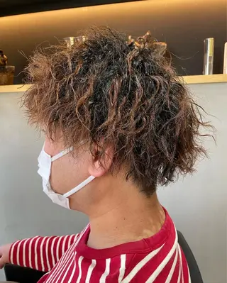 ショート パーマ メンズ シンヤヘアーズ 泉大津本店のヘアスタイル