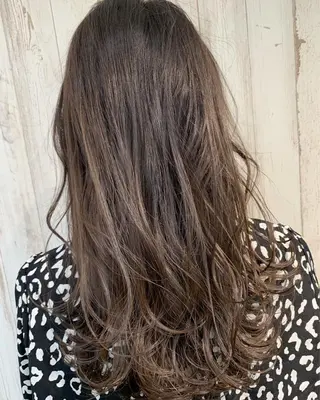 セミロング カラー 心斎橋韓国ボブ 好原良真のヘアスタイル
