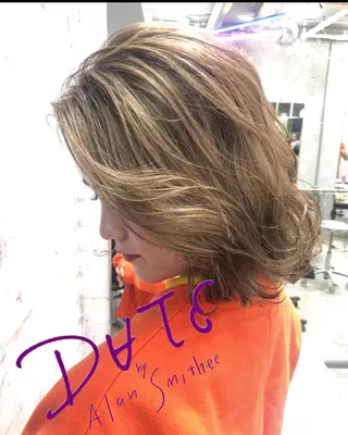 ミディアム カラー パーマ ヘアアレンジ メンズ キッズ ネイル マツエク・マツパ レイヤー/顔周り 韓国ヘア森田和貴のヘアスタイル