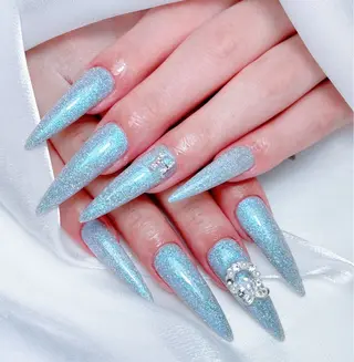 ネイル M🌷nail 長さだし専門店のネイルデザイン