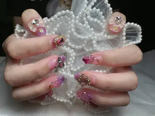 ネイル ビューティーサロン フラワーズ　ヒのネイルデザイン