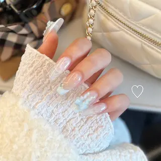 ネイル Neolive 銀座 / mioのネイルデザイン