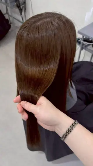 ロング CHAINON西梅田所属・縮毛矯正🫧髪質改善 高原瑞輝のヘアスタイル