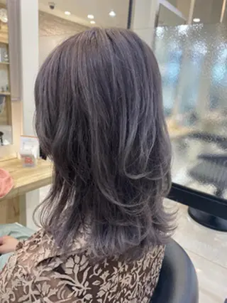 カラー 柔らか透明感カラー ｜ほんのりレイヤー｜のヘアスタイル