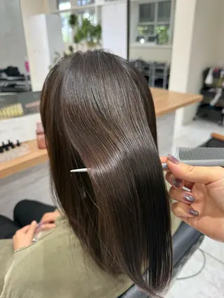ミディアム カラー 柔らかレイヤー× 透け感カラー/SUのヘアスタイル