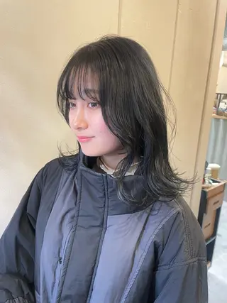 セミロング 透明感カラー 🦋AYAのヘアスタイル