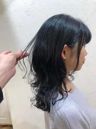 ミディアム カラー パーマ ネイル マツエク・マツパ Londideal 高橋ヒロシのヘアスタイル