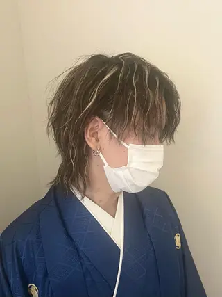 ミディアム メンズ 顔周りカット/透明感 カラー🤍大塚蛍のヘアスタイル