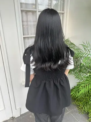 カラー AGREE Momokaのヘアスタイル