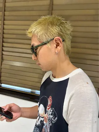 ショート カラー メンズ 榊原 貫太のヘアスタイル