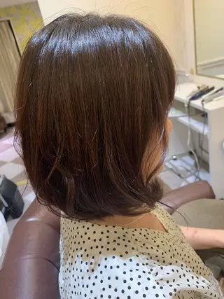 ショート カラー 粟田 めぐみのヘアスタイル