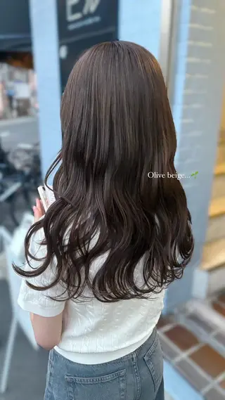 ロング 柿本 ひなのヘアスタイル