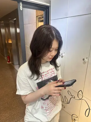 ミディアム カラー riho🎀 / 梅田美容室のヘアスタイル